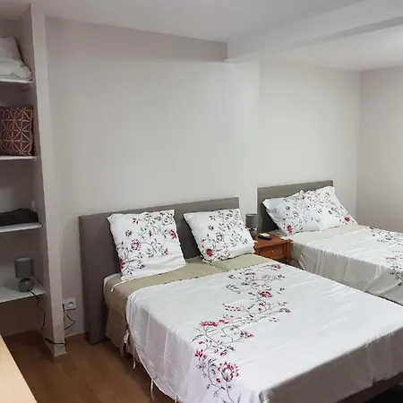 Renovated House Ideal For Families And Friends